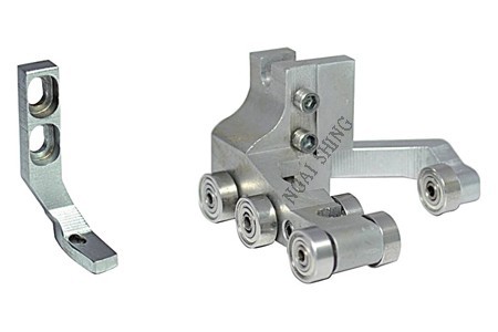 P768 帶切刀滑輪壓腳 (NS-6019/NS-6039)