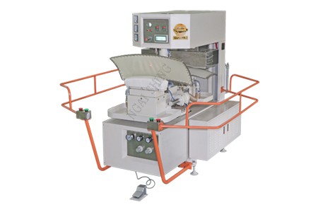 NS-8966 自動轉(zhuǎn)頭擔(dān)桿壓平機(jī)