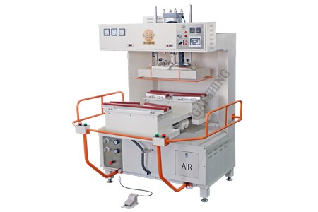 NS-9504 自動(dòng)轉(zhuǎn)頭擔(dān)桿壓平機(jī)