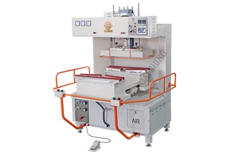 NS-9504P-A 自動轉(zhuǎn)頭立體擔(dān)桿壓平機